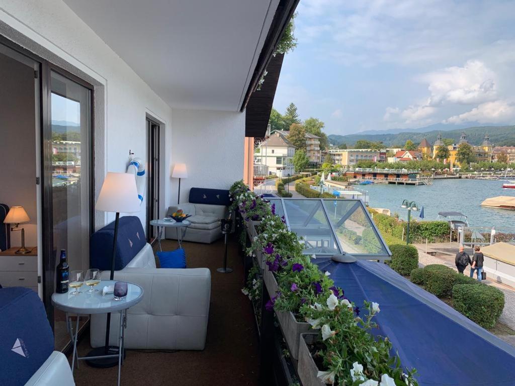 Hotel-Restaurant "Veldener Traumschiff" Direkt Am See In 2Min Im Zentrum Фельден-ам-Вёртер-Зе Экстерьер фото
